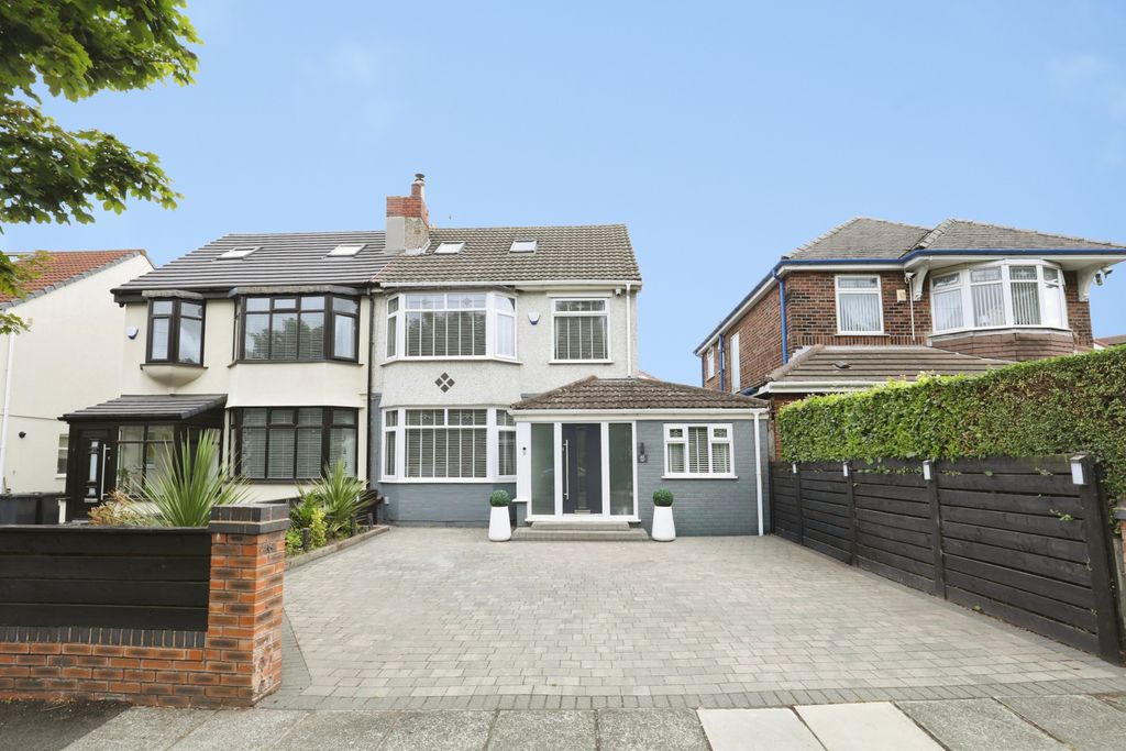 Property photo 1 of 19