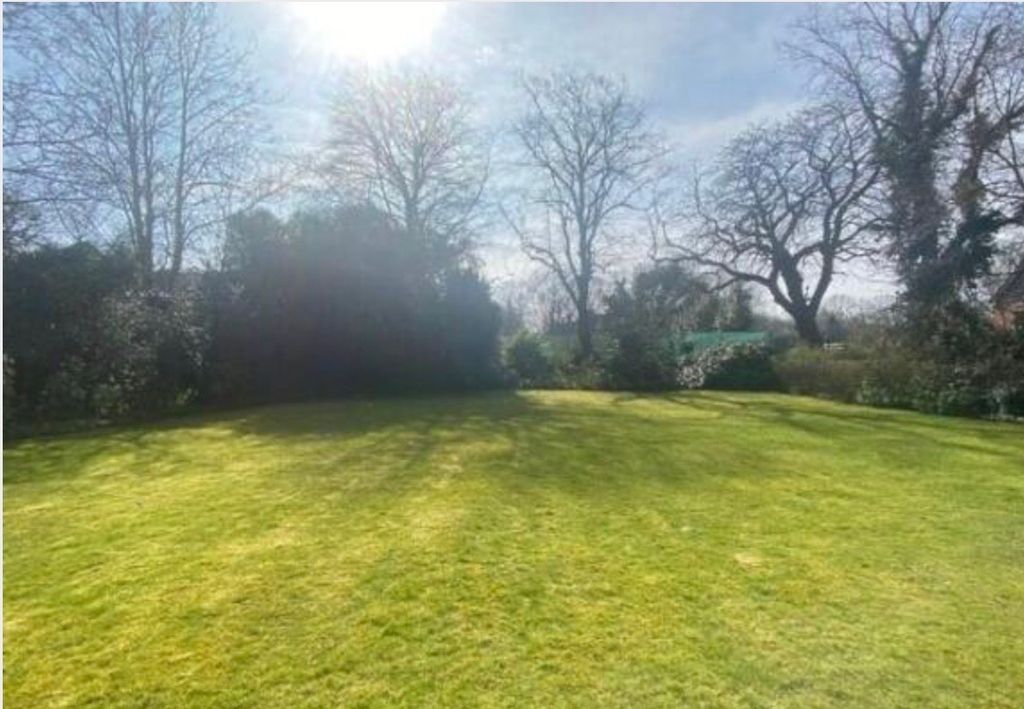 Property photo 3 of 10