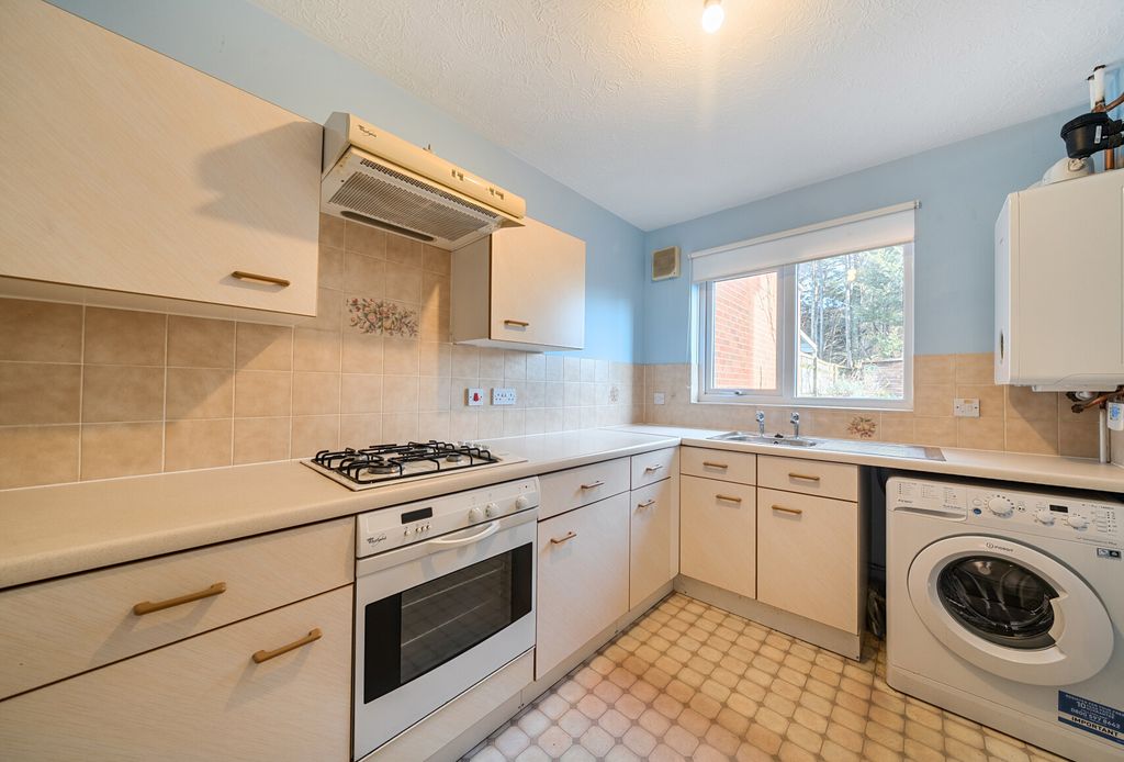Property photo 2 of 22 1418676-10-699F39...