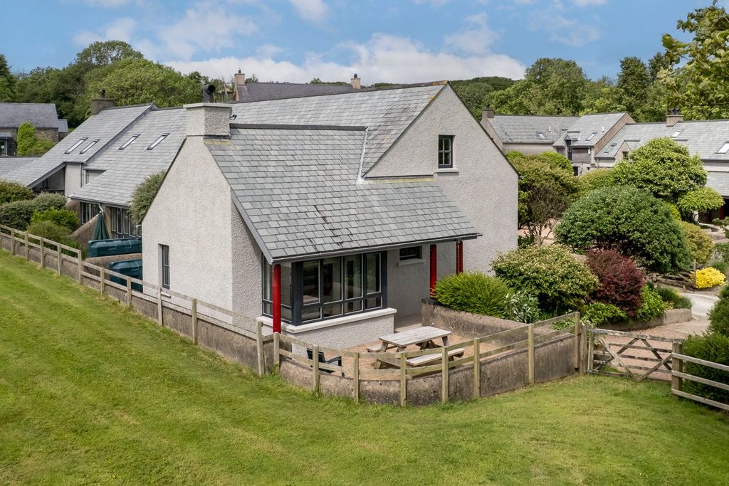 Property photo 1 of 23