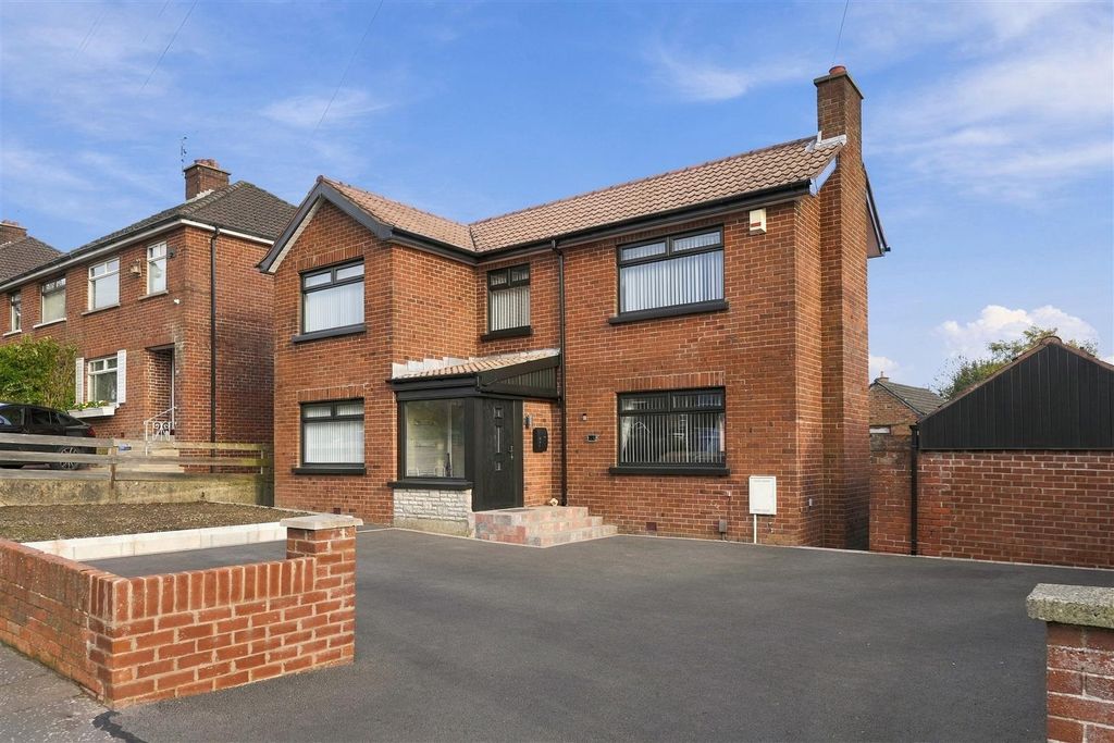 Property photo 1 of 41 91 Carnmoney Road-1.Jpg