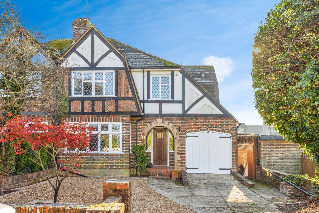 Property photo 1 of 22