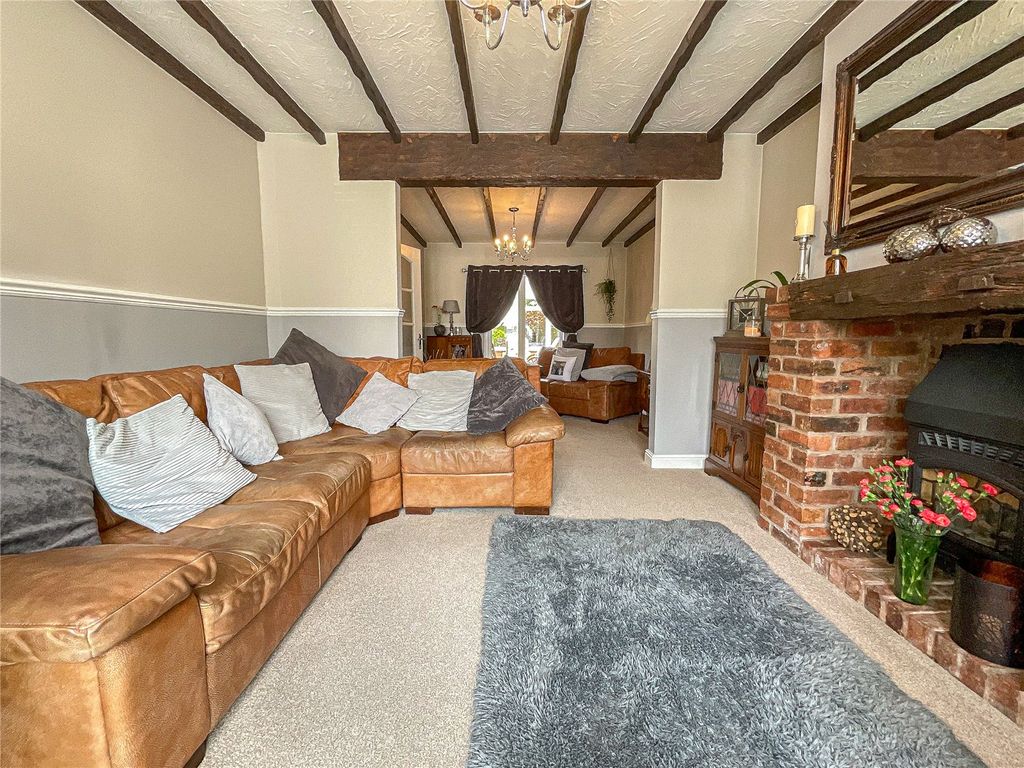 Property photo 3 of 37 Picture No. 44