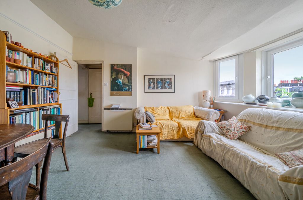 Property photo 3 of 9 1347131-5-68B825c...