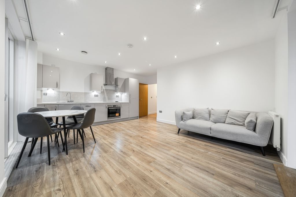 Property photo 2 of 14 1383801-10-691Def...