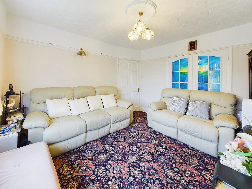 Property photo 2 of 20 Picture No. 04