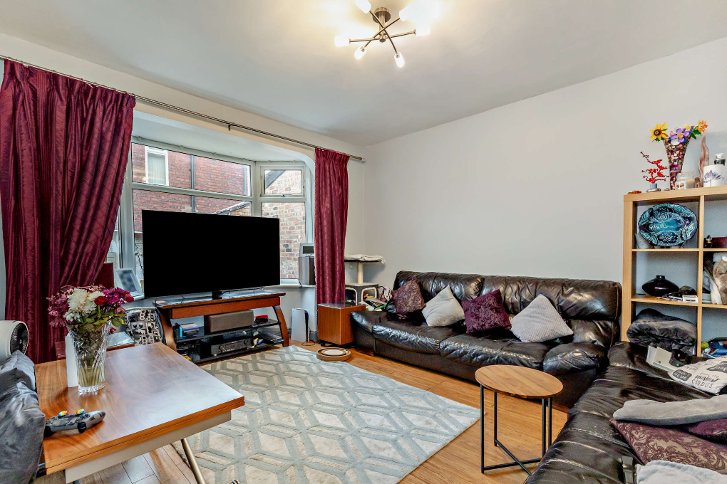 Property photo 2 of 9