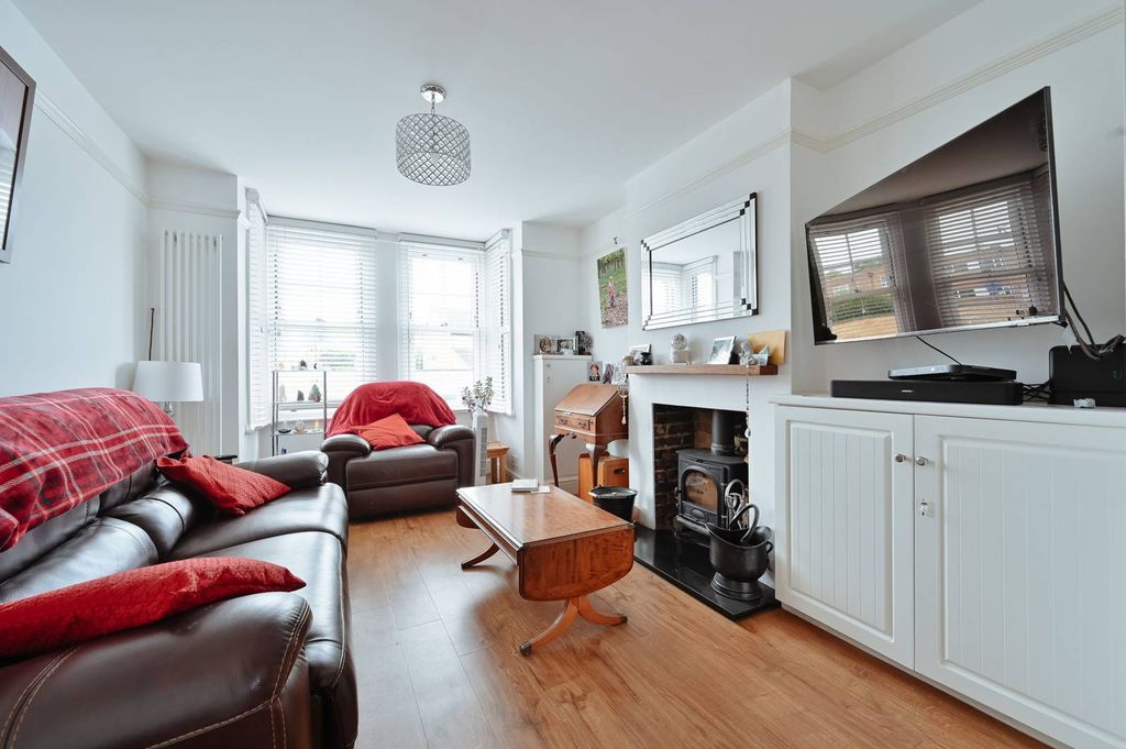 Property photo 1 of 18