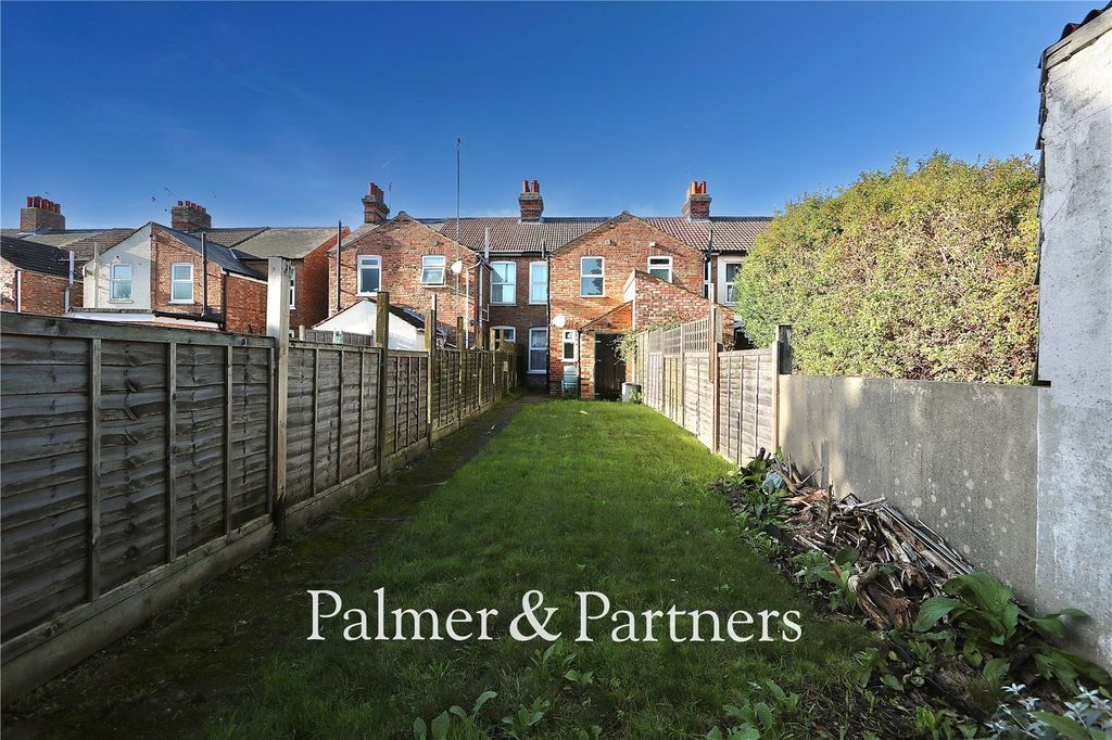 Property photo 2 of 20 Picture No. 04