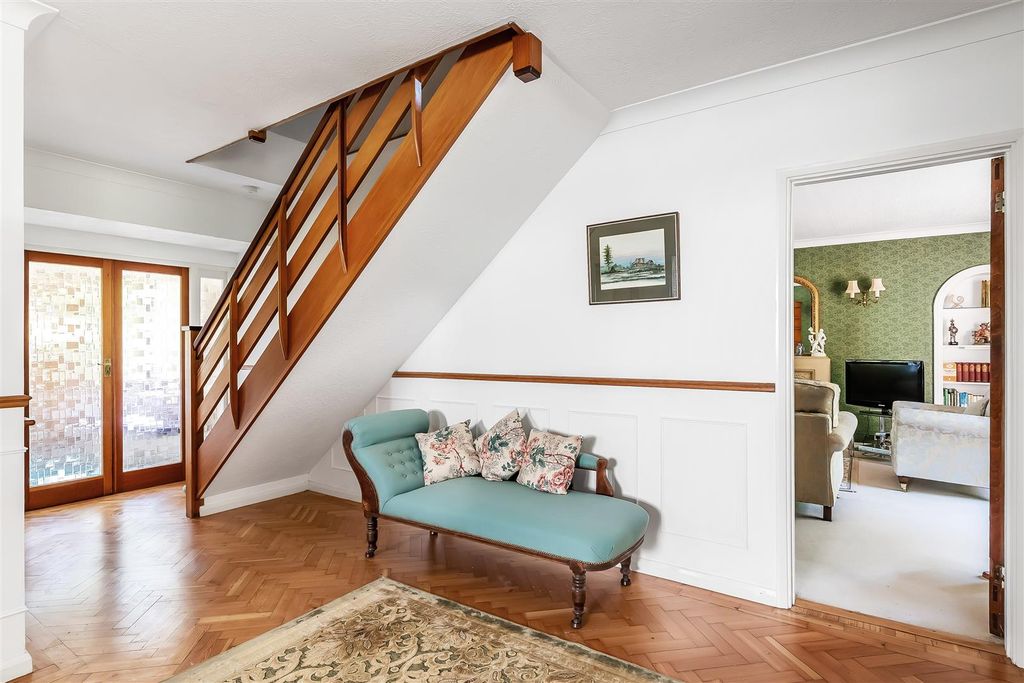 Additional image 4 of 3 bed detached house for saleWoodhurst Park, Oxted RH8