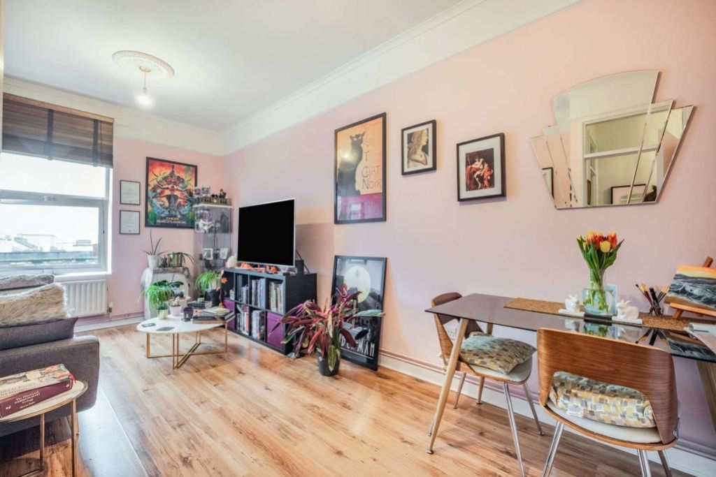 Property photo 2 of 7 2