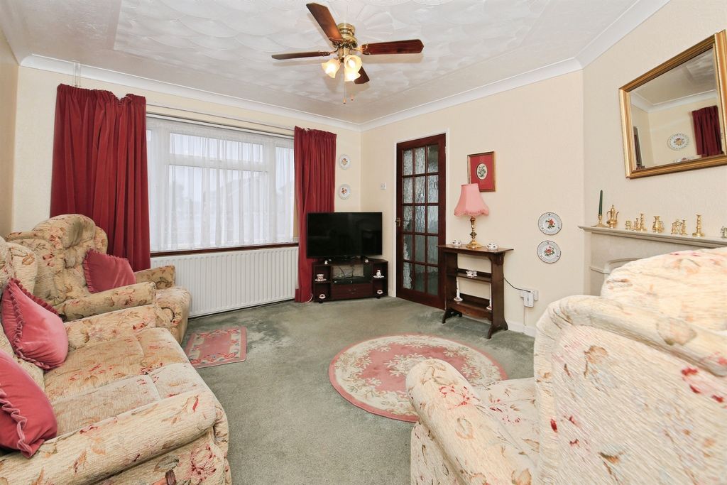 Property photo 3 of 14