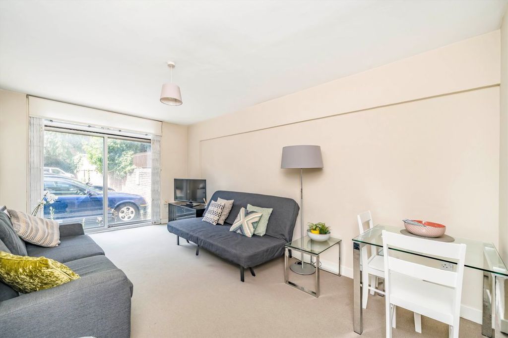 Property photo 2 of 5