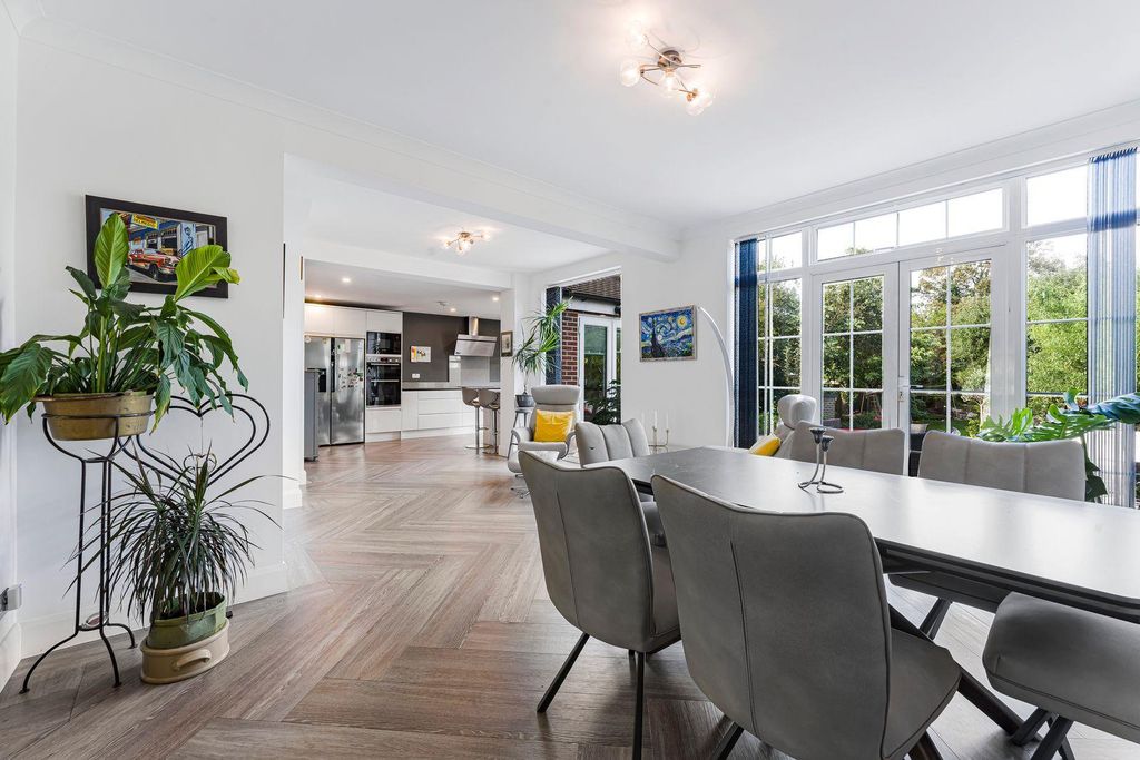 Property photo 2 of 13 Dining