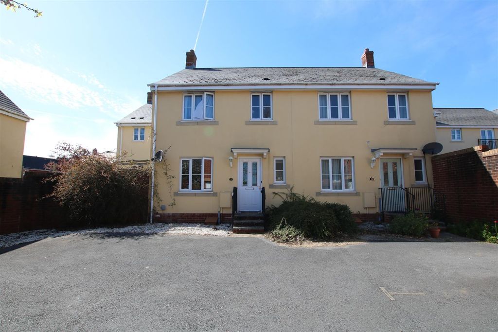 Property photo 1 of 12 Front 1.Jpg