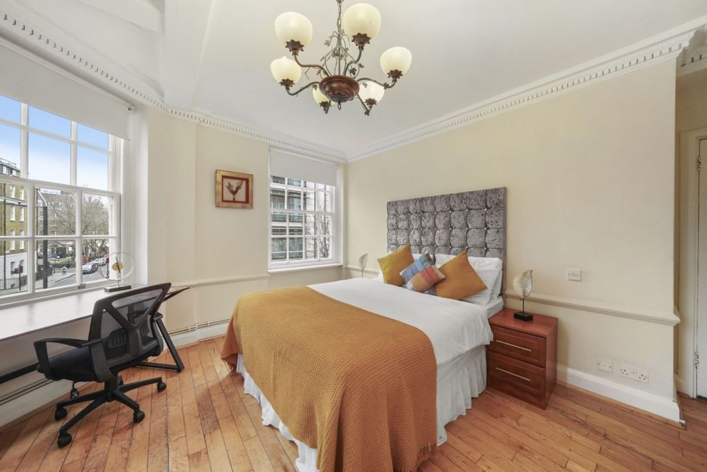 Property photo 3 of 11