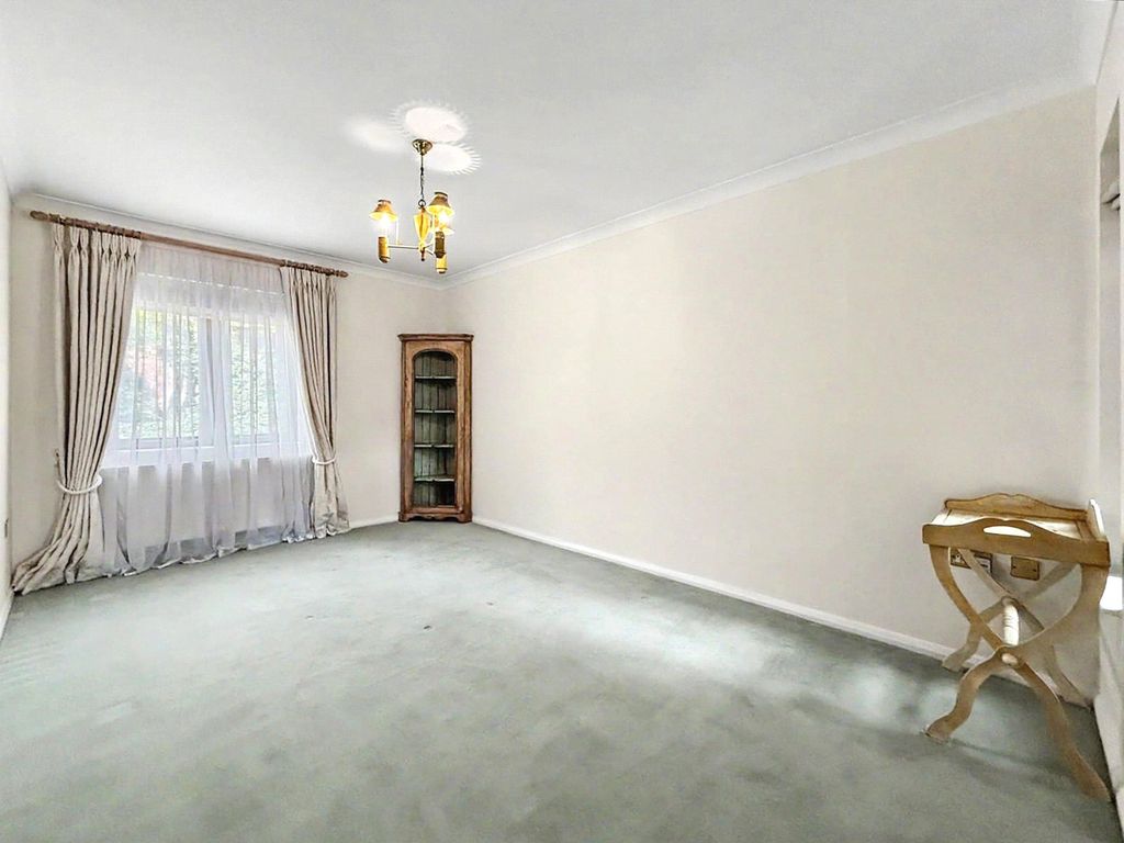 Property photo 3 of 15 Picture No. 01