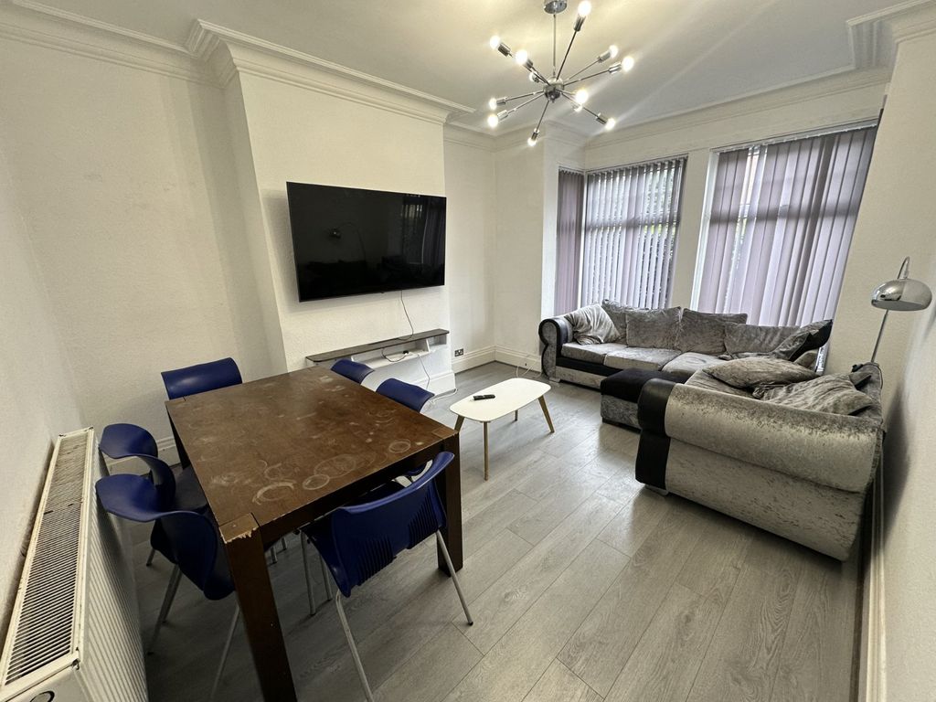 Property photo 1 of 16 Picture No. 04