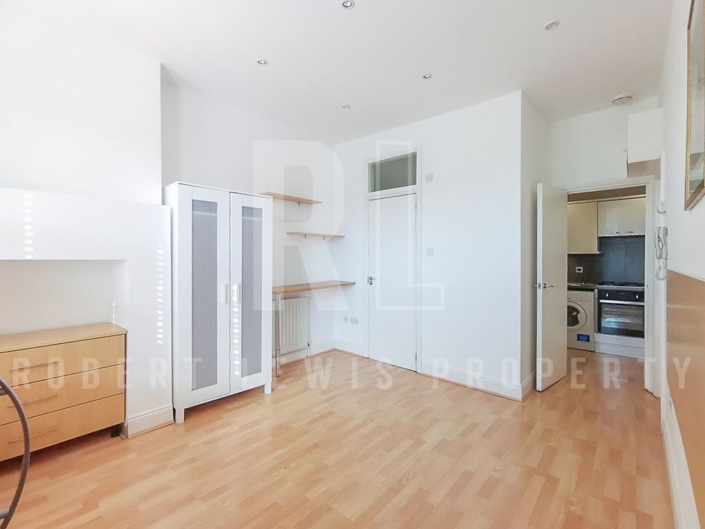 Property photo 1 of 5