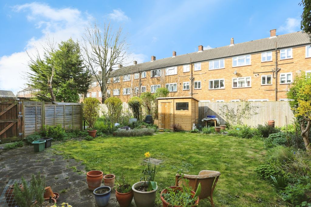 Property photo 2 of 11 Rear Garden
