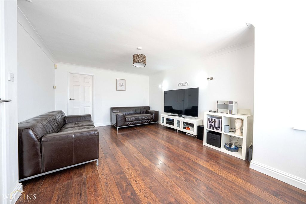 Property photo 3 of 29 Picture No. 24