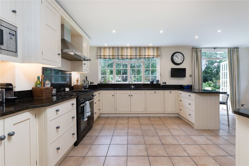 Property photo 3 of 20 Picture No. 05