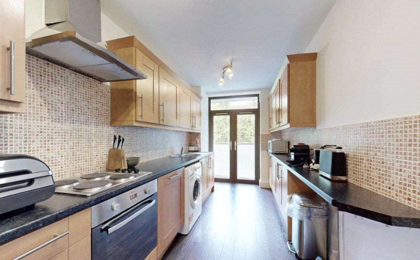 Property photo 3 of 9 Picture No. 16