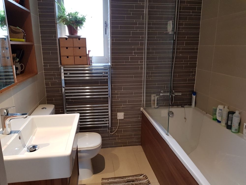 Property photo 2 of 5 Gold Coast Flat 1