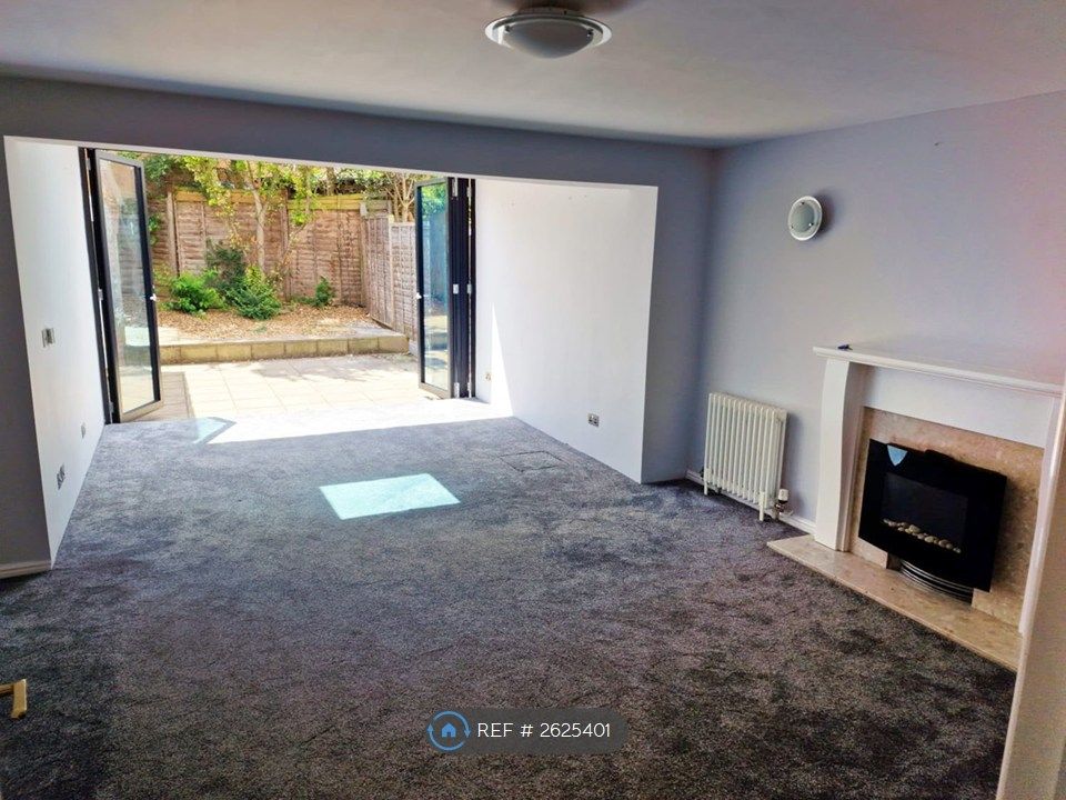 Property photo 3 of 22