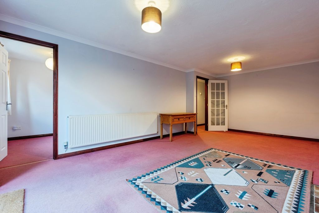 Property photo 3 of 13 Photo