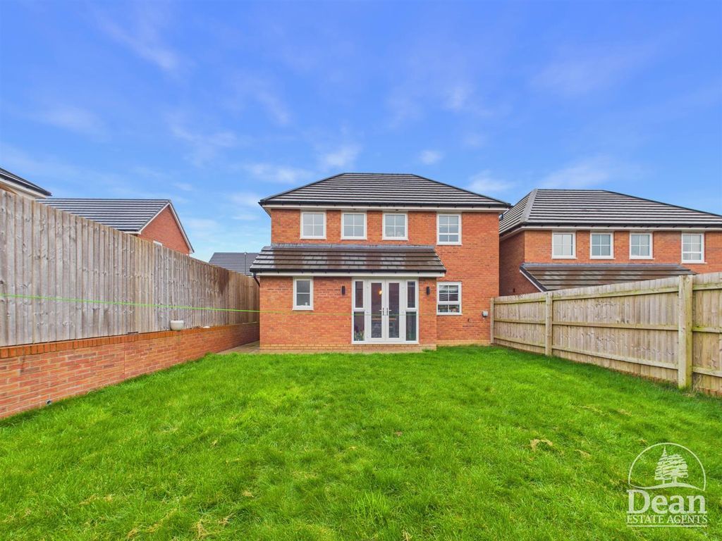 Property photo 2 of 19