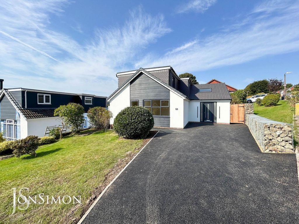 Property photo 1 of 37
