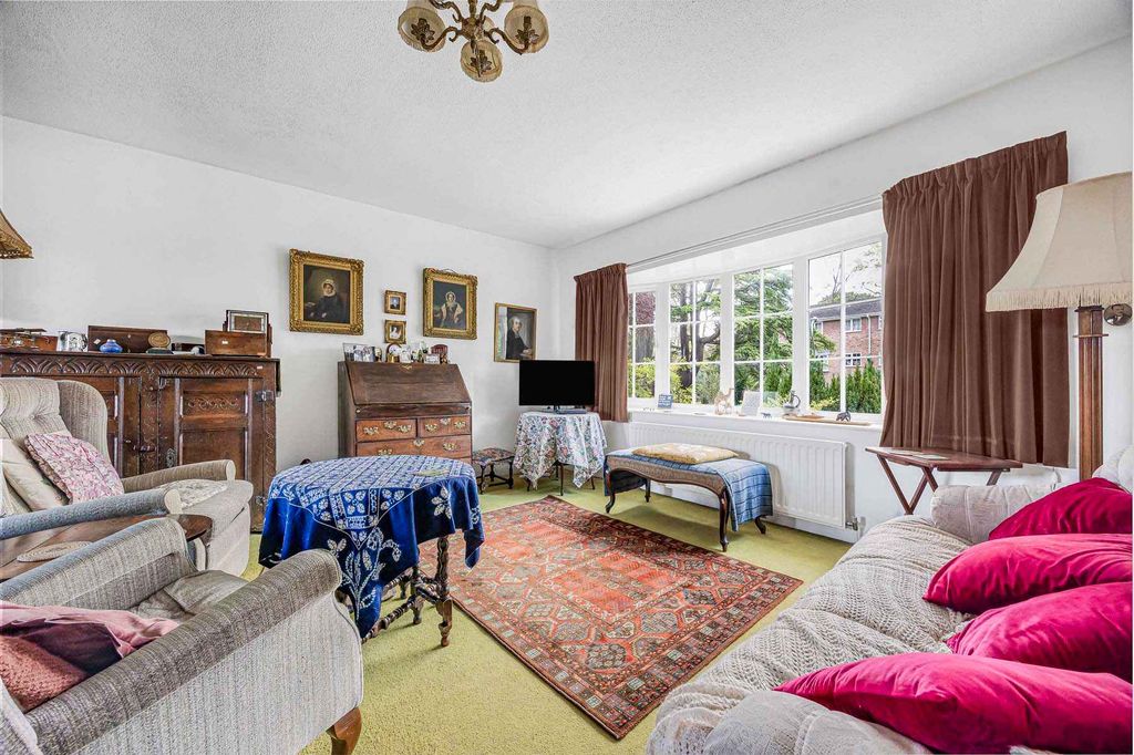 Property photo 3 of 12
