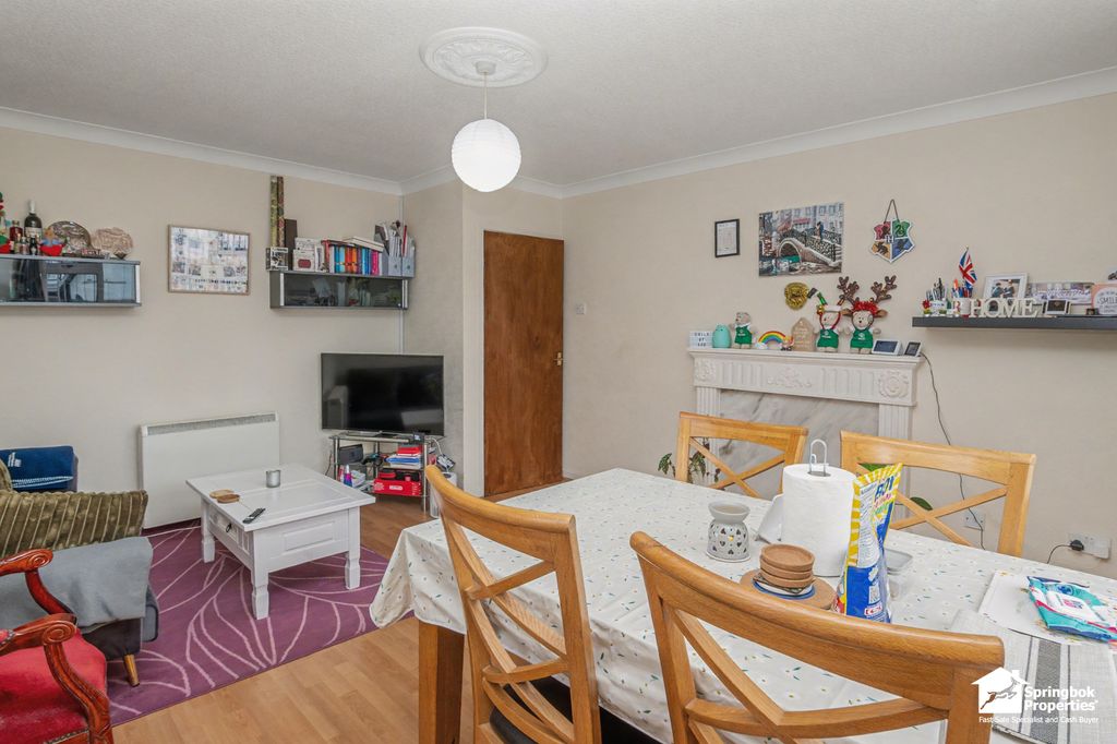 Property photo 3 of 13 Image 2