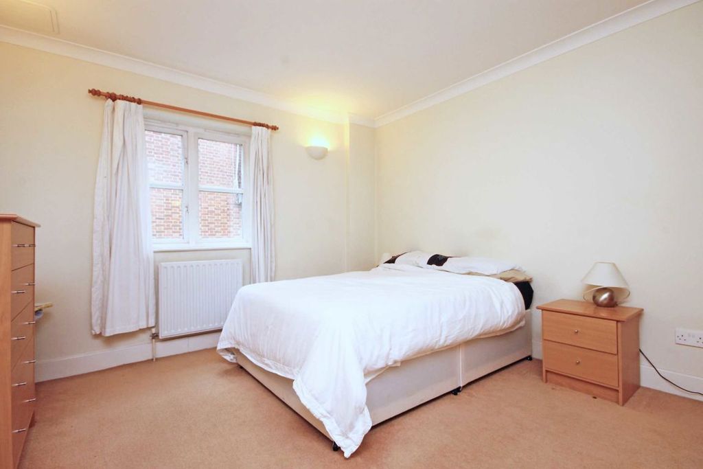 Property photo 3 of 4