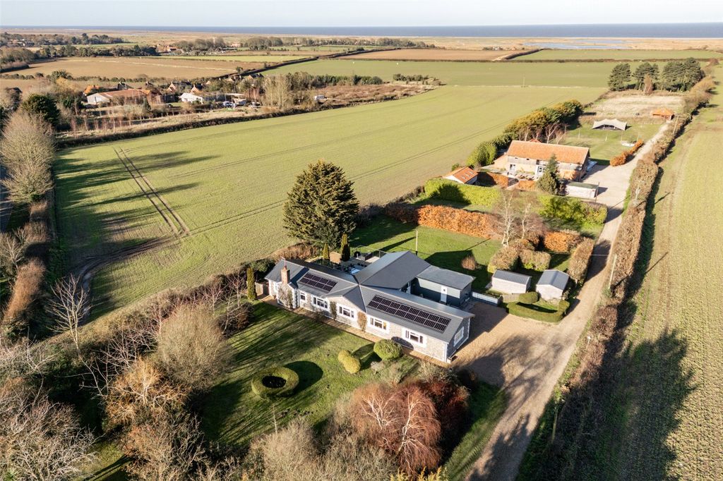 Property photo 1 of 14 Rectory Hill Cottage