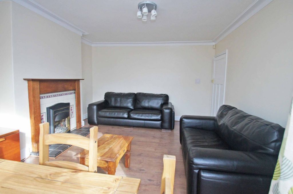 Property photo 3 of 14 Picture No. 04