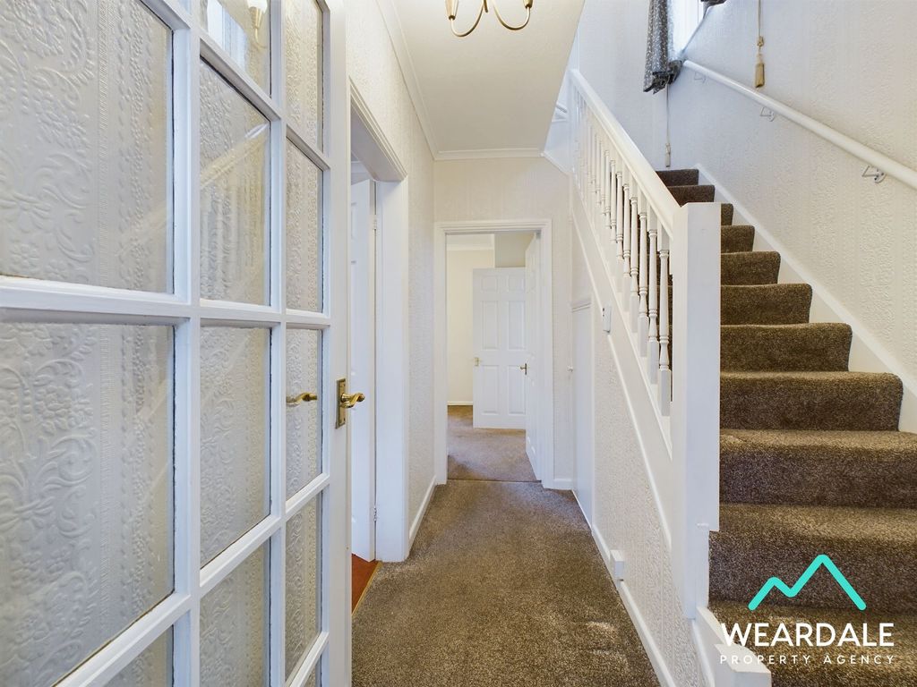 Property photo 3 of 21