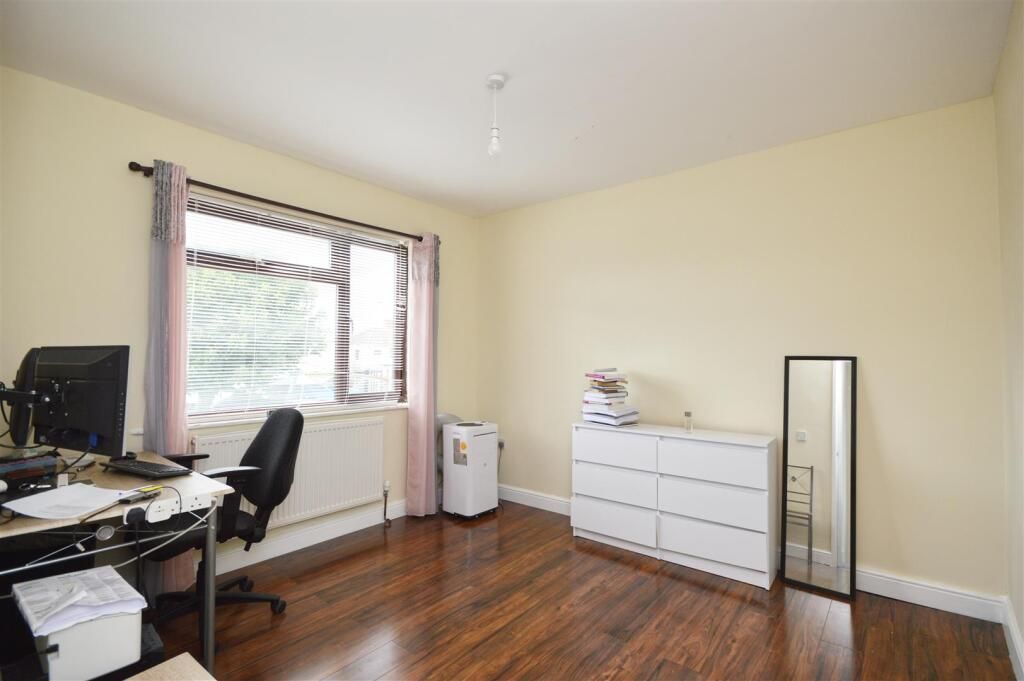 Property photo 2 of 5 Photo 1