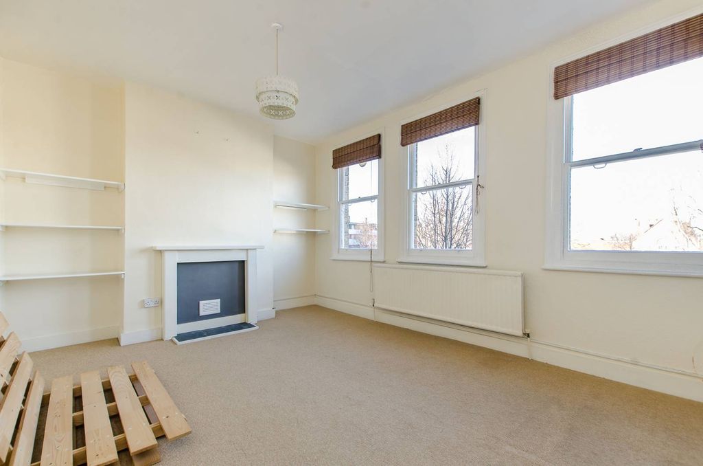 Property photo 2 of 5