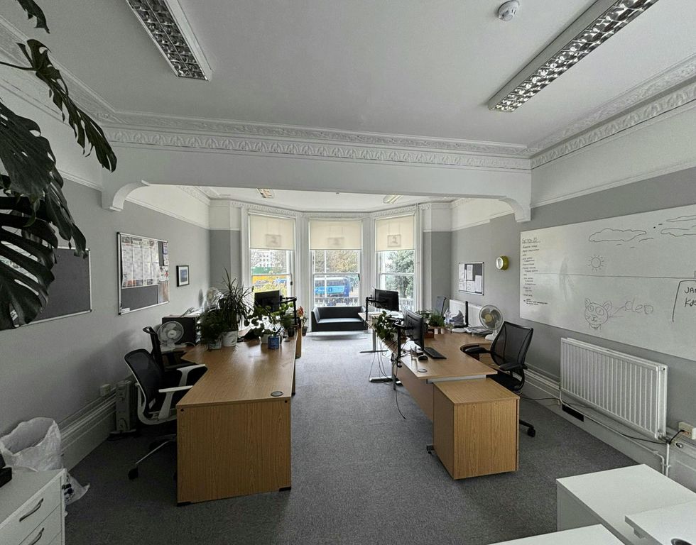 Property photo 3 of 5 Old Steine 2