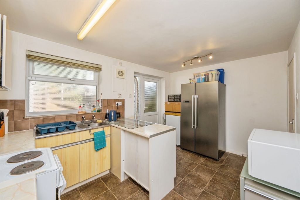 Property photo 3 of 16
