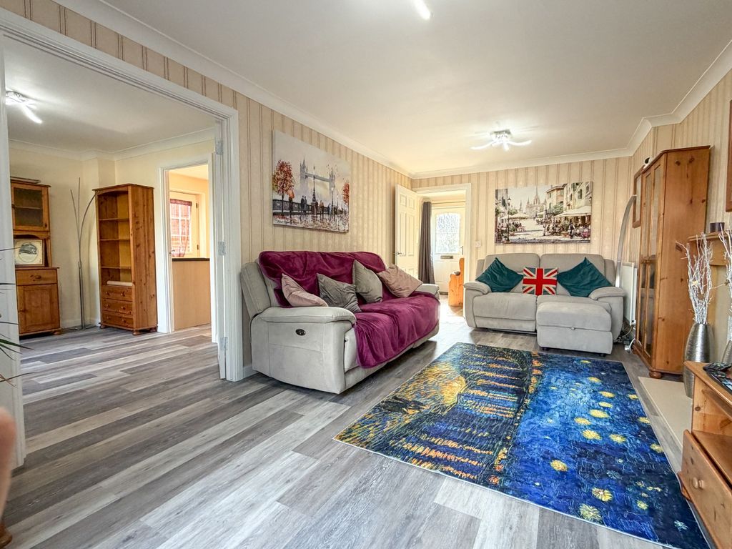 Property photo 2 of 24 4541172