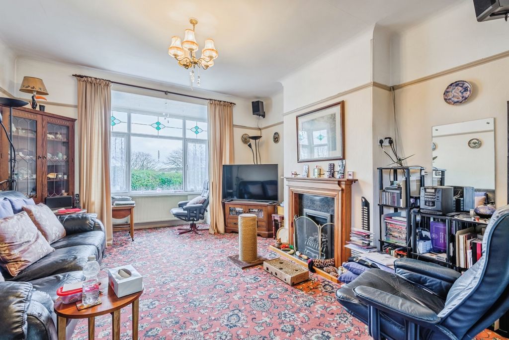 Property photo 2 of 20 Pbox-Img.Jpg