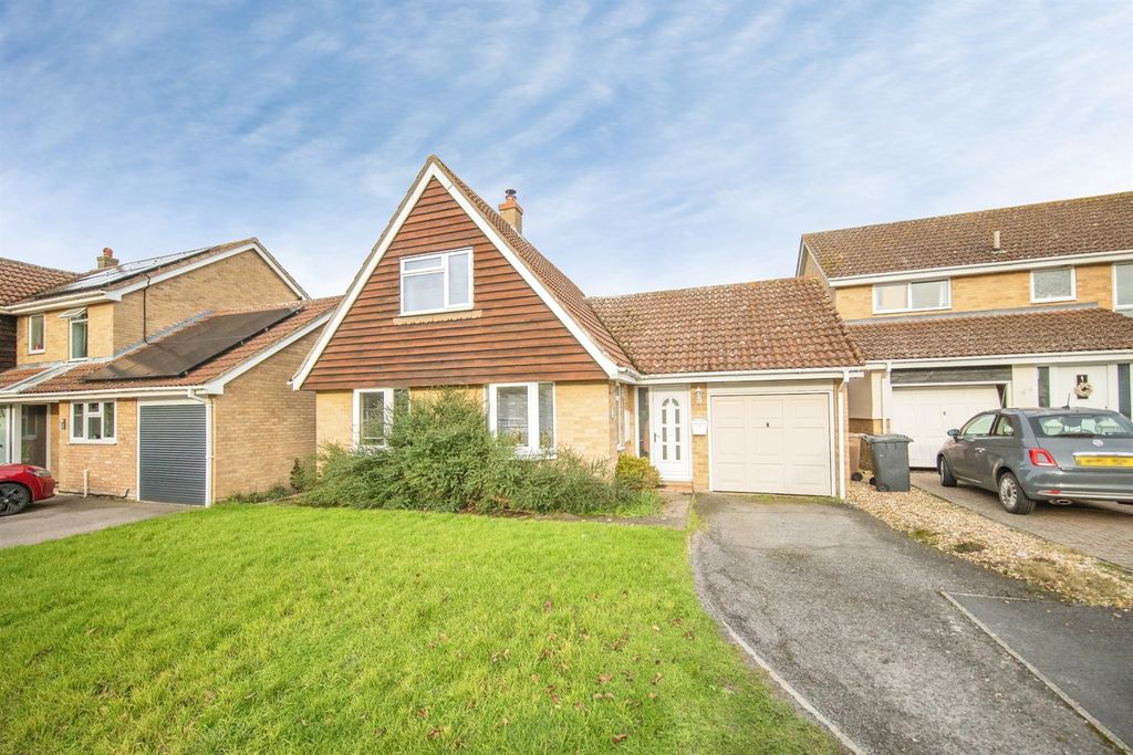 Property photo 1 of 15