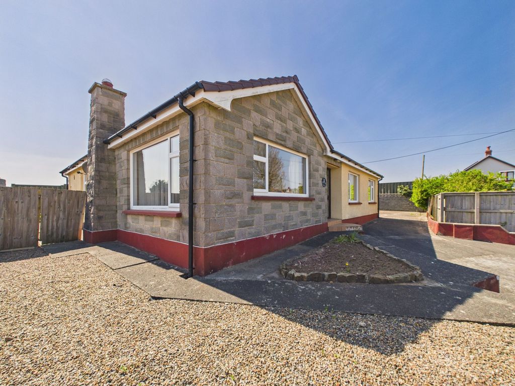 Property photo 2 of 25