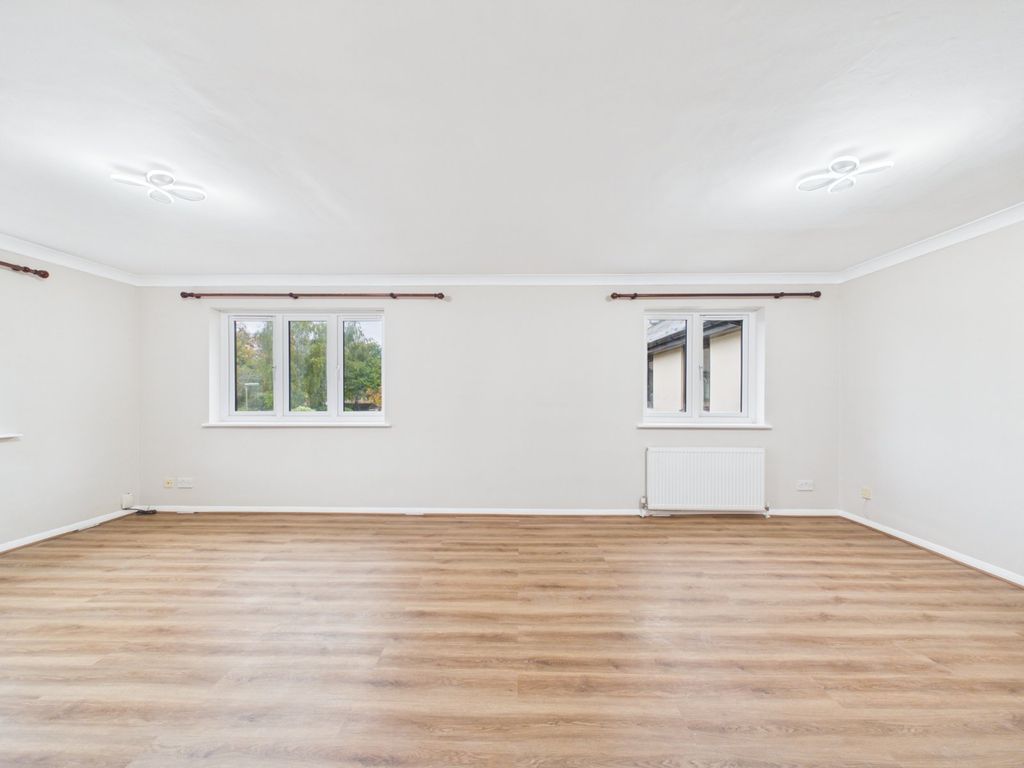 Property photo 2 of 12 Picture No. 03