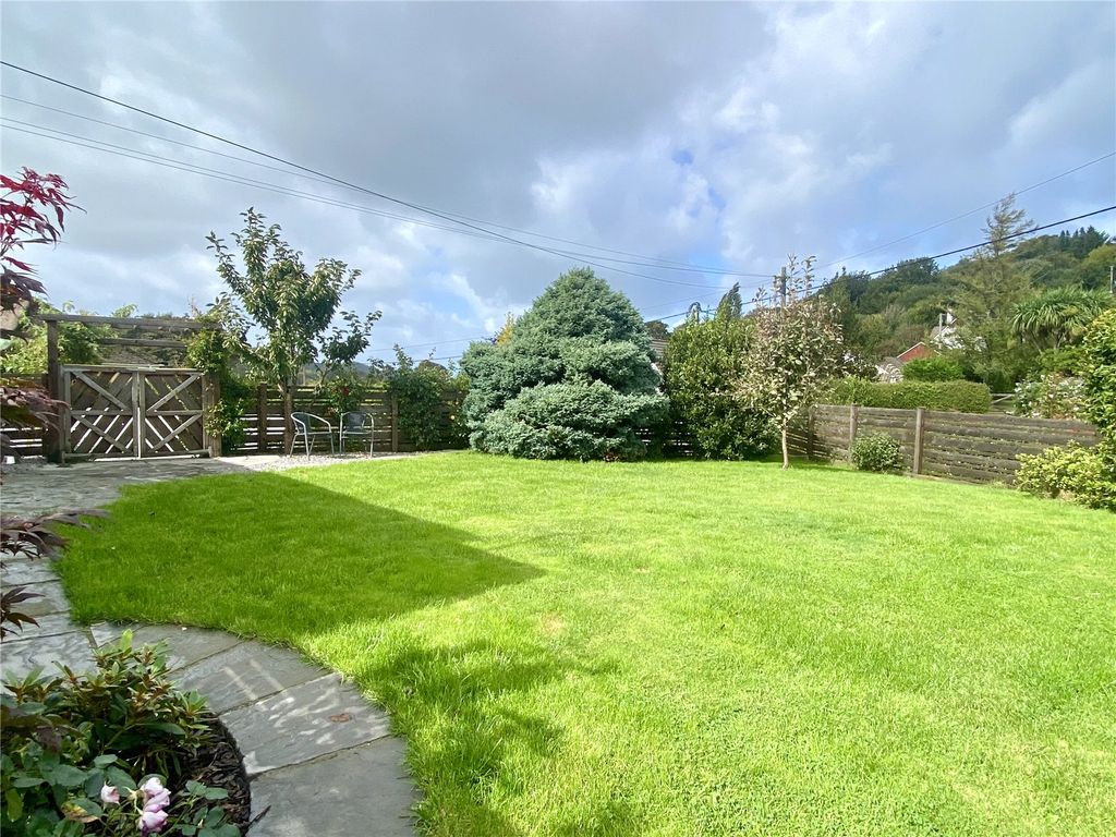Property photo 2 of 27 Picture No. 06