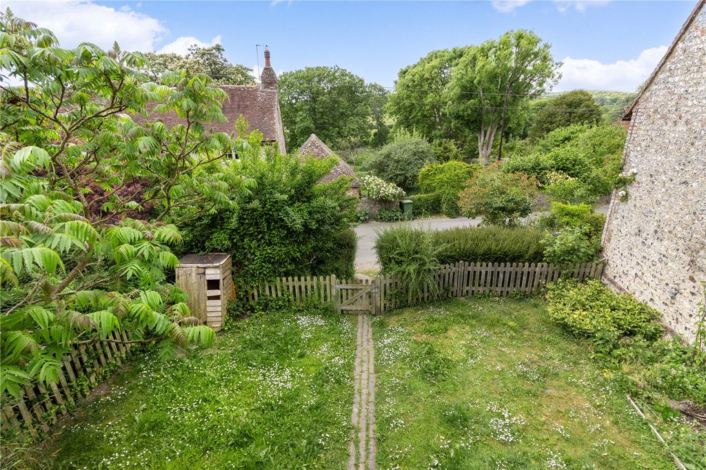 Property photo 2 of 11 Picture No. 34