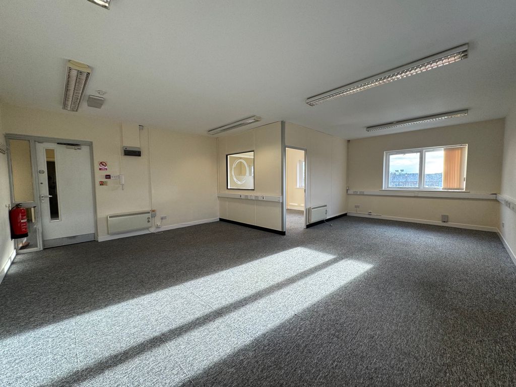 Property photo 3 of 5